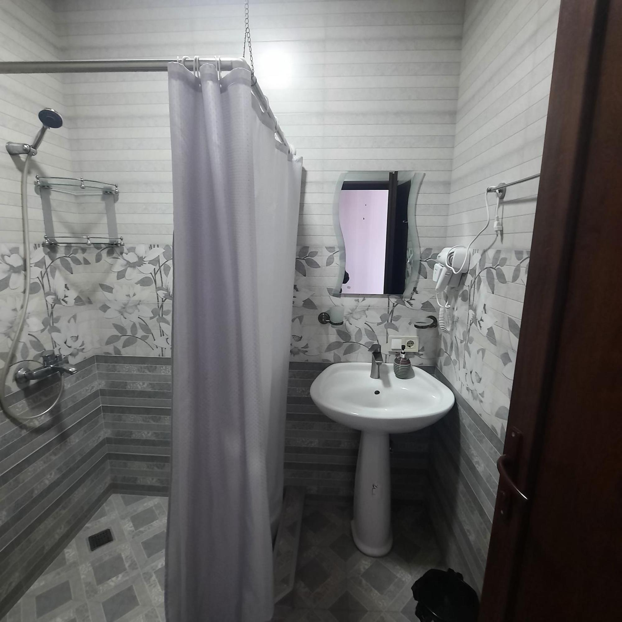 Gio-Nika Hotel Kasbegi Buitenkant foto